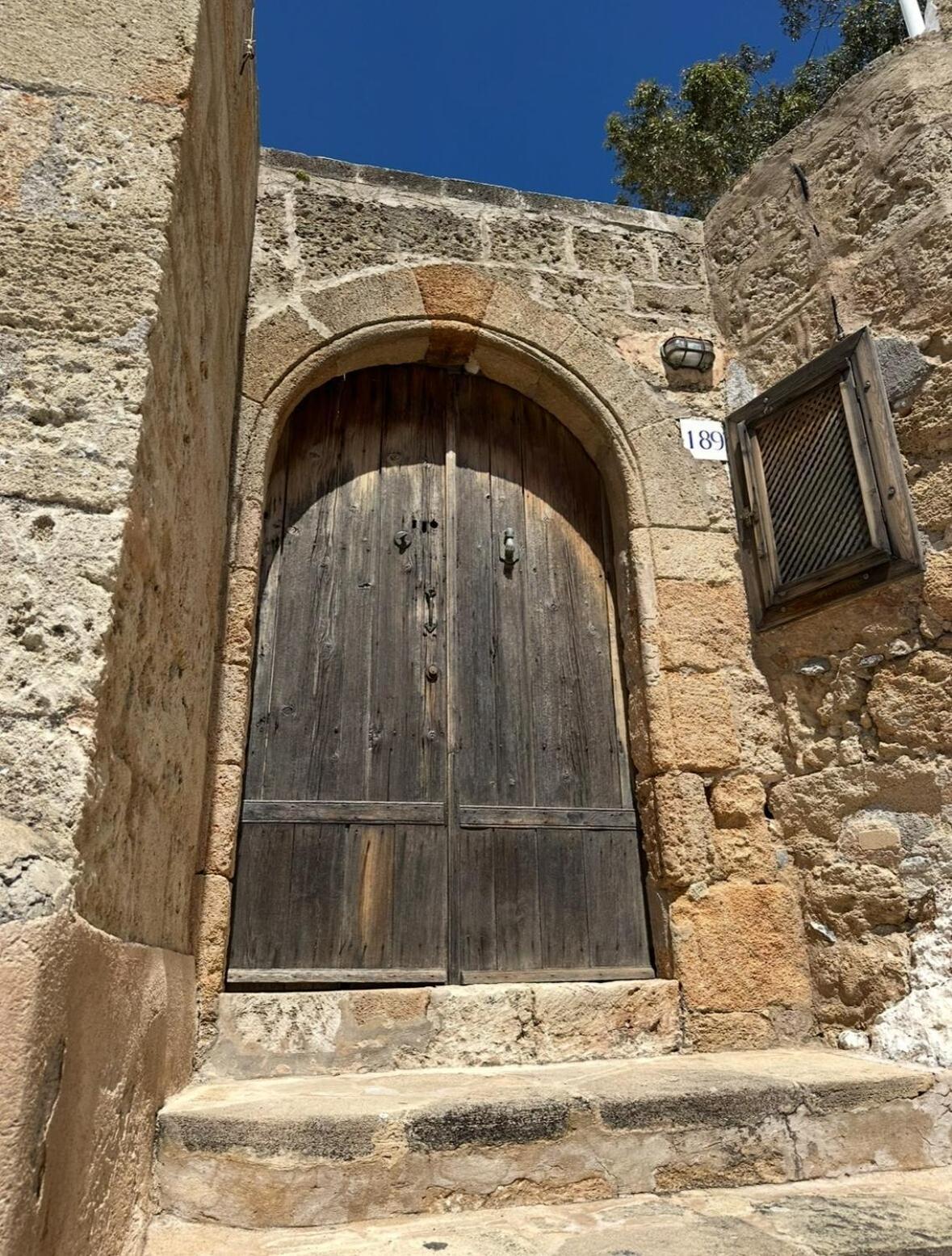 Kali Villa *